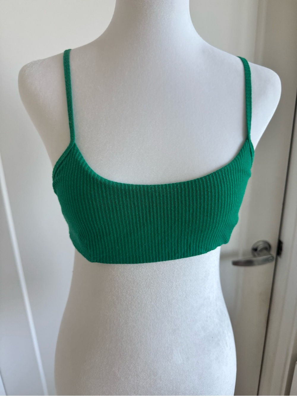 ALO Yoga Emerald Ribbed Scoop Bralette